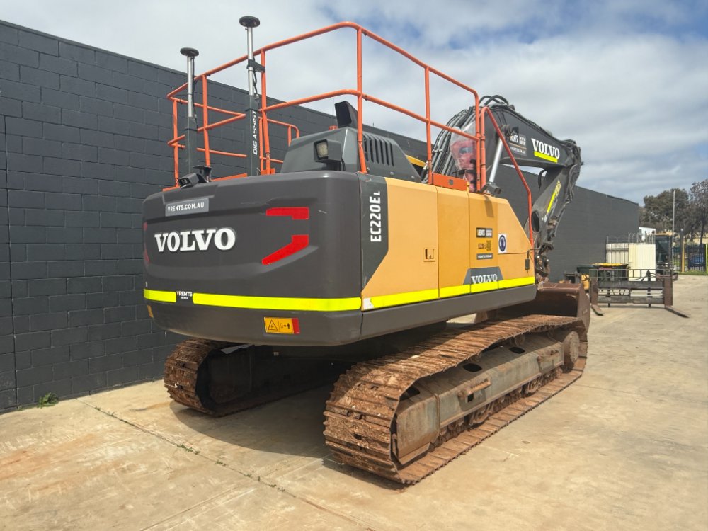 EC220EL - Used Equipment